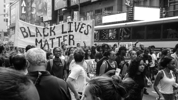 Comment le mouvement Black Lives Matter a-t-il influencé la société ?